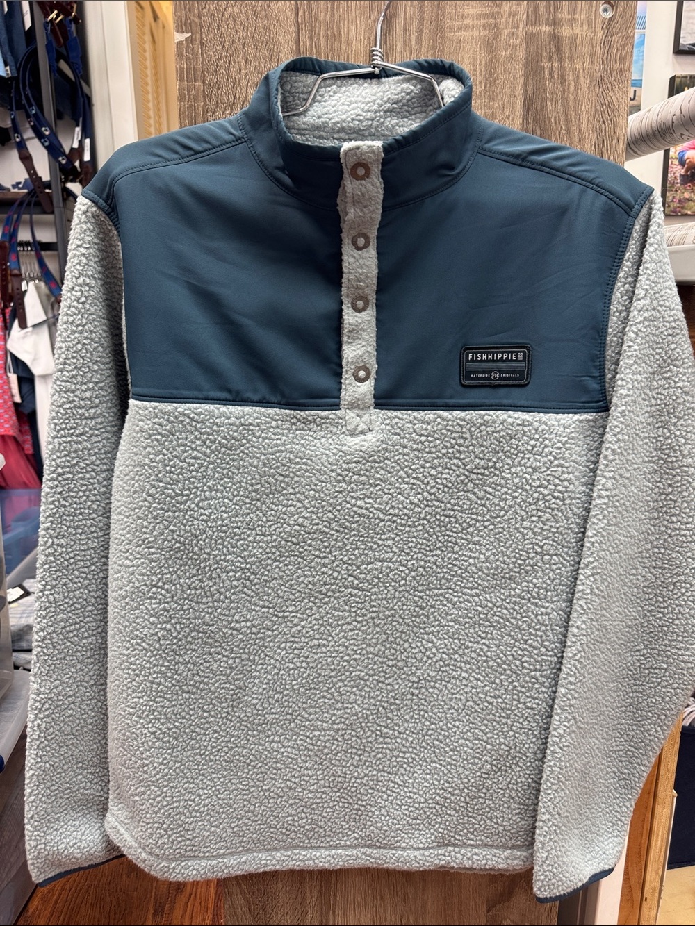 Fish Hippie Men's Two-Tone Sherpa Pullover - Slate Blue & Light Gray